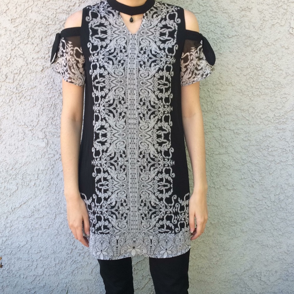 Amy’s Closet Black White Tunic Blouse Mini Dress